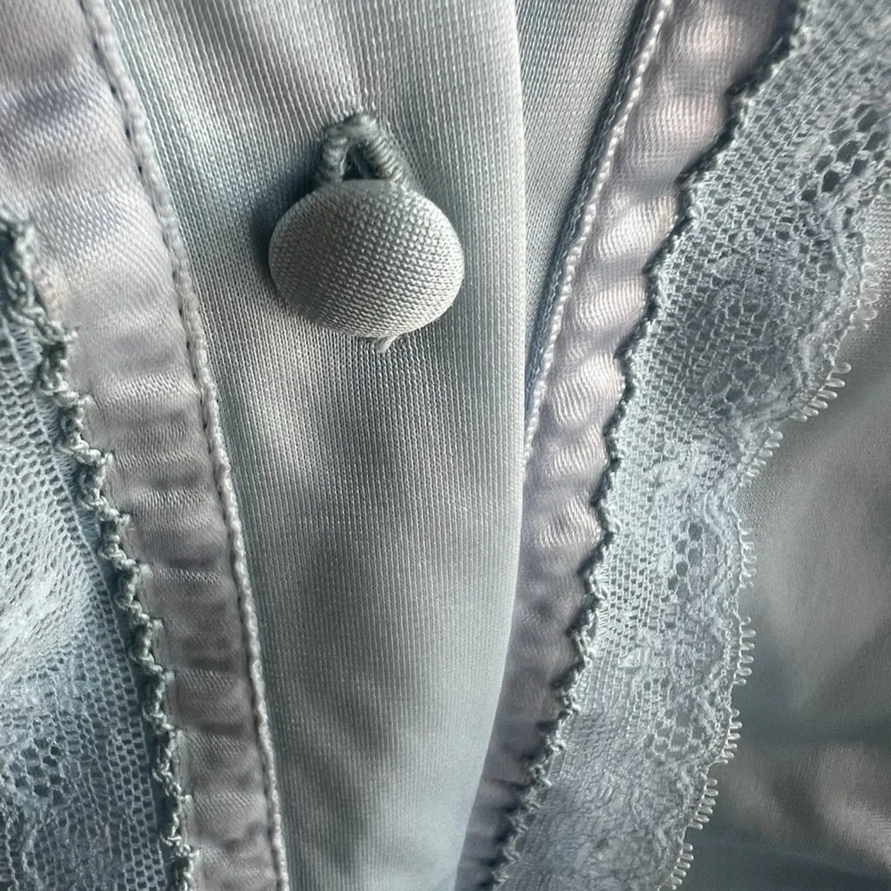 Miss Elaine Vintage 80’s Peignoir Robe Ribbon Lace Long Sleeve Blue S